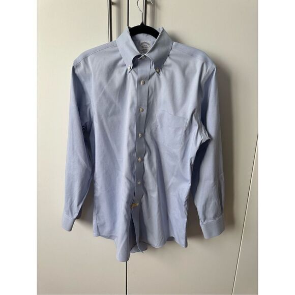 Brooks Brothers Classic button down shirt.   Size 15-32 - Picture 1 of 4